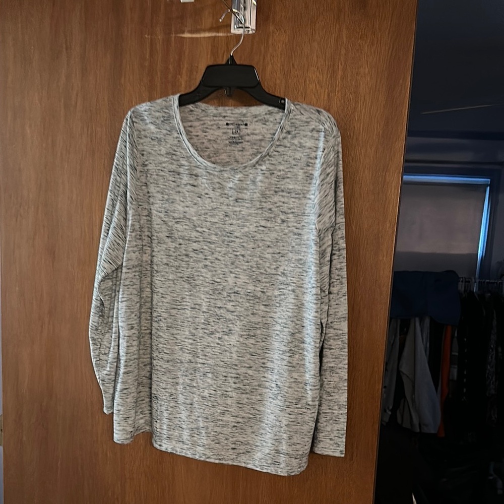 Architect Gray Long Sleeve Top - Picture 5 of 5